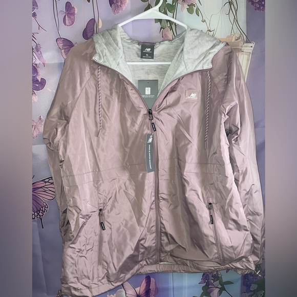 New Balance Jackets & Blazers - New Balance Mauve/Pink Lightweight Hooded Windbreaker Jacket